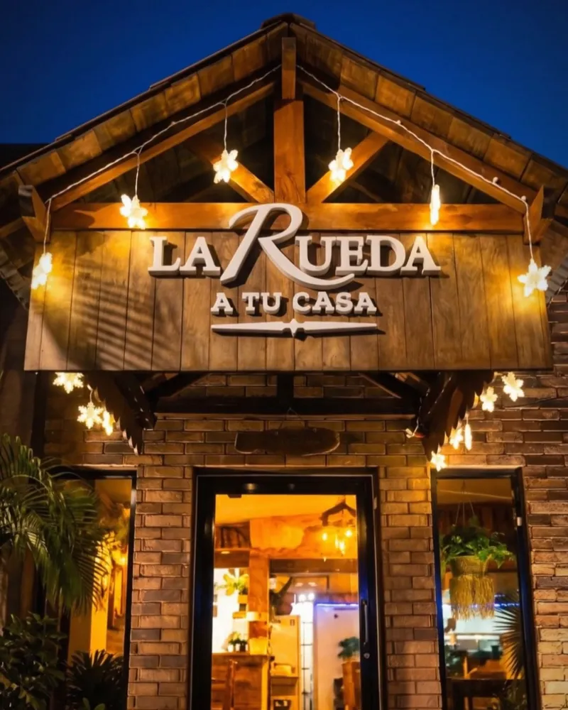 Escena del comercial de La Rueda